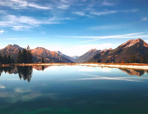 女子射击项目中国选手夺得金牌